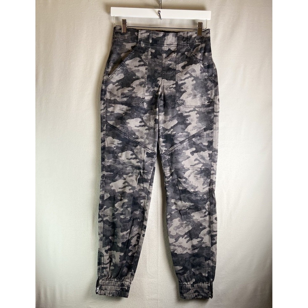 SPANX Stretch Twill Cargo Jogger Pants M  Gray Camo Elastic Zip Ankle Athleisure